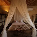 Szálloda Helike Cave 2*