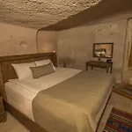 Szálloda Helike Cave