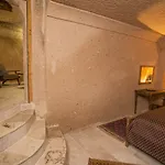 Szálloda Helike Cave