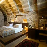 Отель Helike Cave Учисар