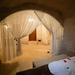Отель Helike Cave Учисар
