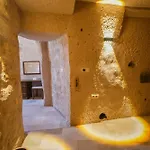 Отель Helike Cave