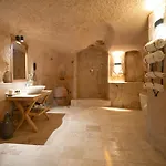 Helike Cave 2* Учисар
