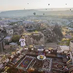 Szálloda Helike Cave