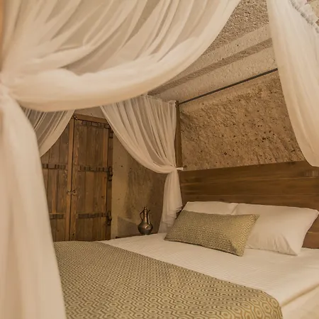 호텔 Helike Cave 3*