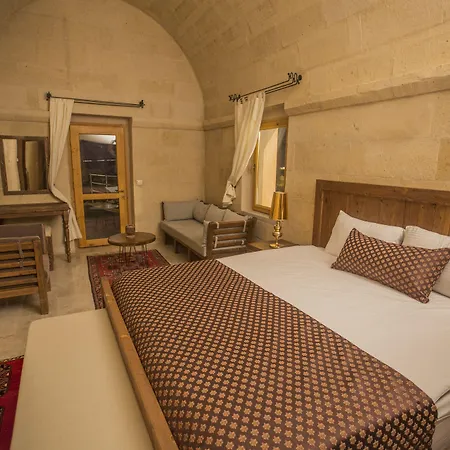 Helike Cave 호텔 우치사르