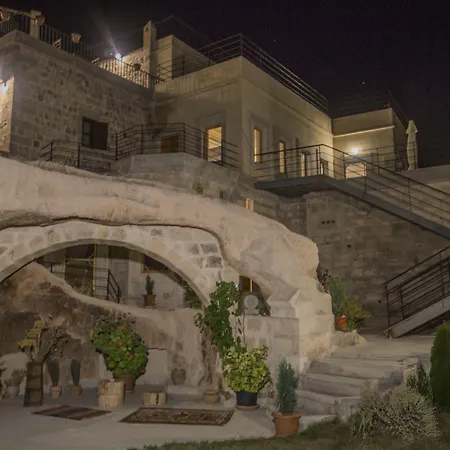 Helike Cave فندق 3*