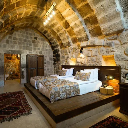 Helike Cave Отель