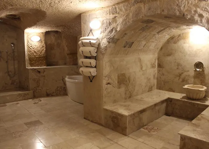 فندق Helike Cave 3*