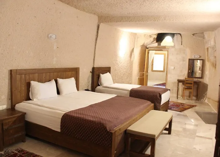 فندق Helike Cave 3*