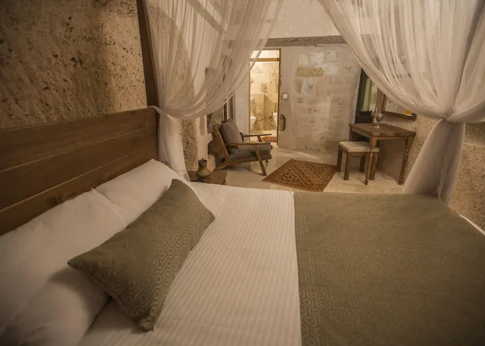 Helike Cave 3* Üchisar