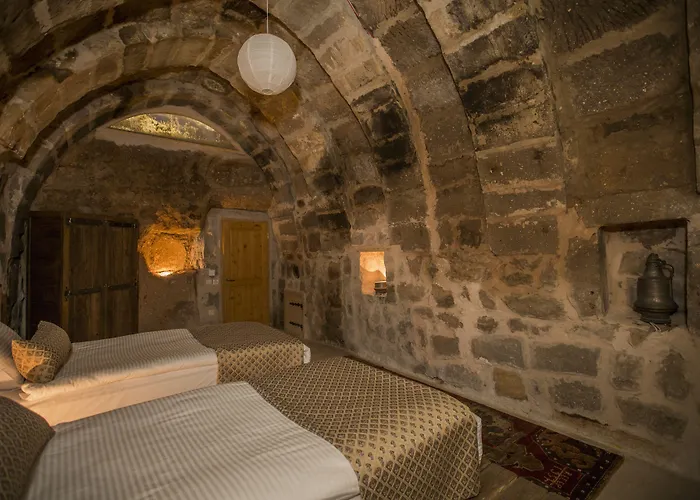 Helike Cave 3* Uchisar