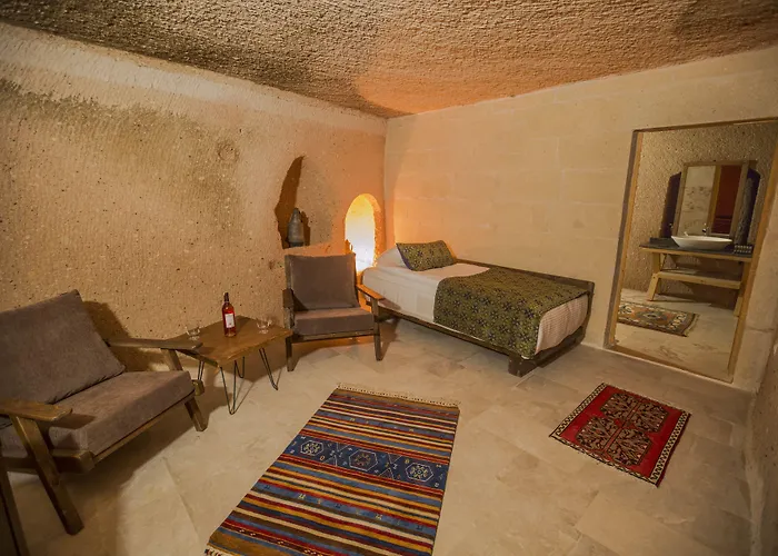 Helike Cave 3* Üchisar