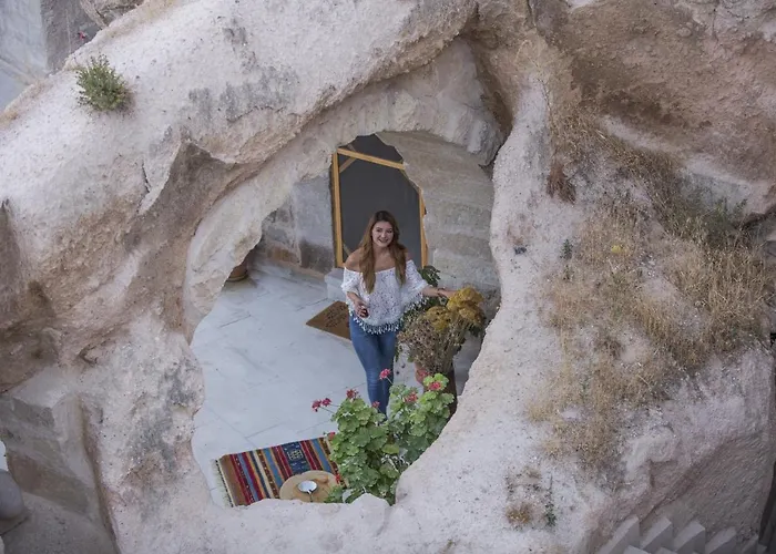 فندق Helike Cave 3*